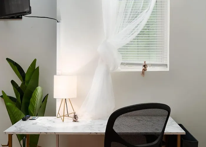 15mins Dt Wicker Park Gem Sleeps 7 Freepark Apartment Chicago