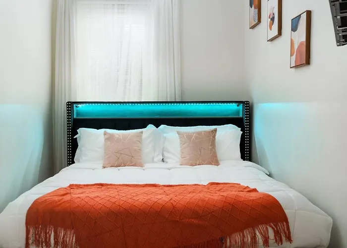 Apartment 15mins Dt Wicker Park Gem Sleeps 7 Freepark