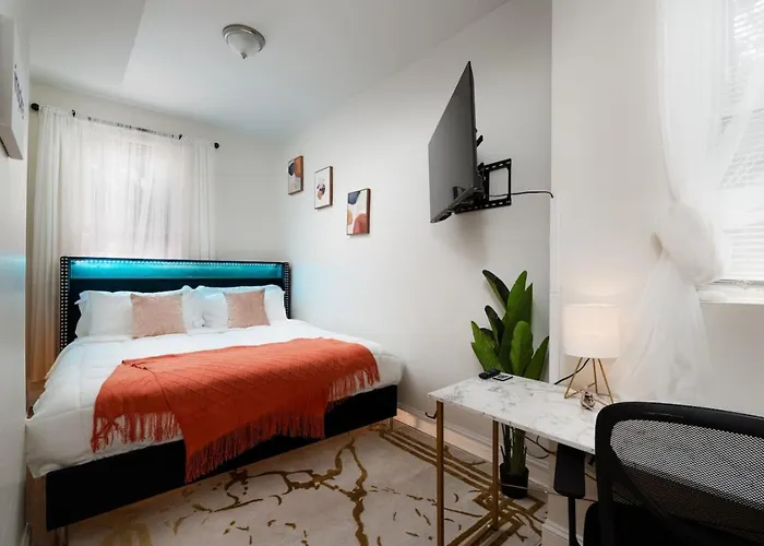 15mins Dt Wicker Park Gem Sleeps 7 Freepark Apartment